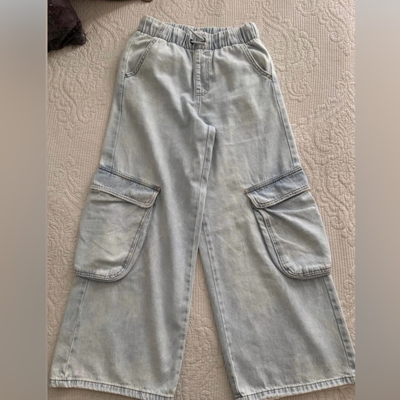 ZARA WIDE LEG CARGO JEANS
LIGHT BLUE - Picture 1 of 4